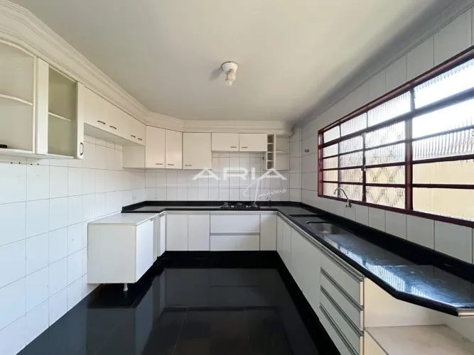 Casa à venda no Santa Monica, região Norte de LondrinaPR