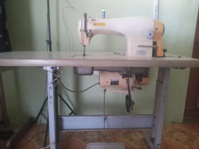 Vendo máquina de costura industrial