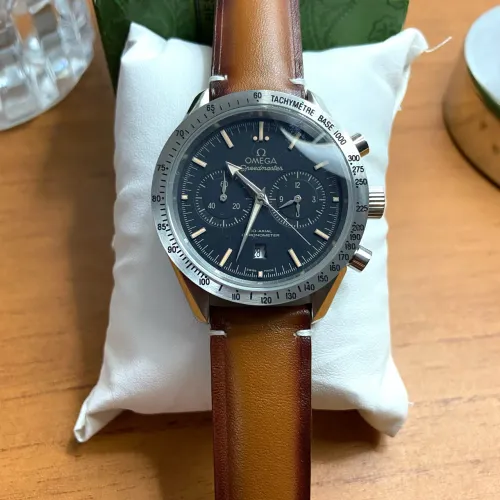 Relógio Omega Speedmaster 42mm automático pulseira marrom