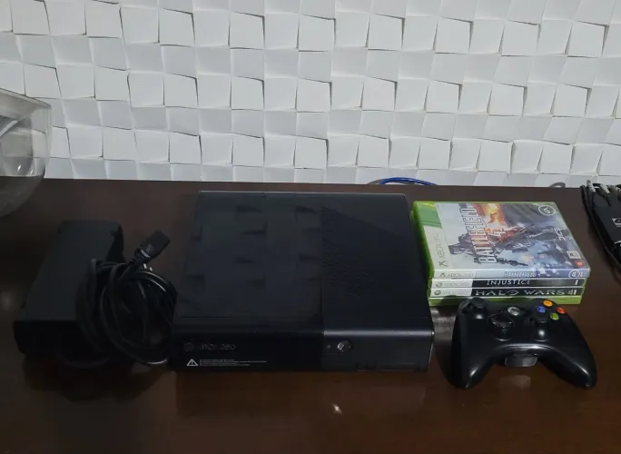 Xbox 360 Super Slim