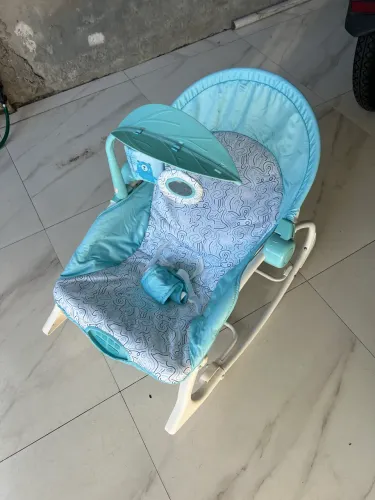 Cadeirinha de Descanso Bebê com Música e Vibração - Excelente Estado