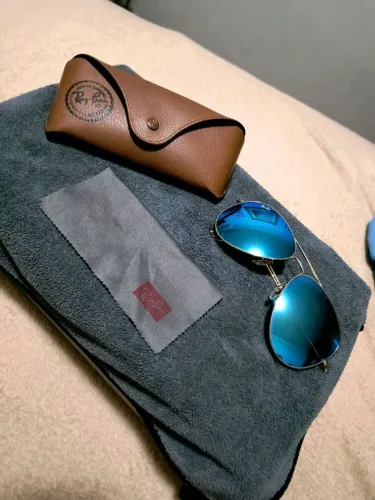óculos de sol rayban aviator dourado