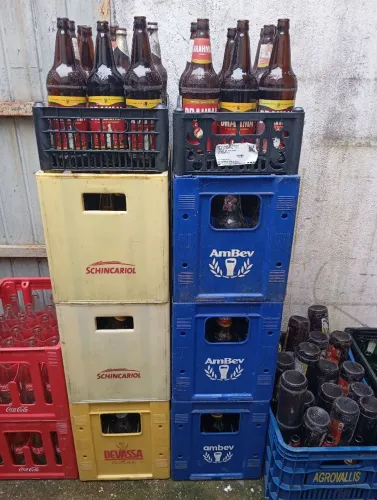 Caixas de Vasilhames de Cerveja e Refrigerante (600ml, Litrão, Coca KS e Heineken)