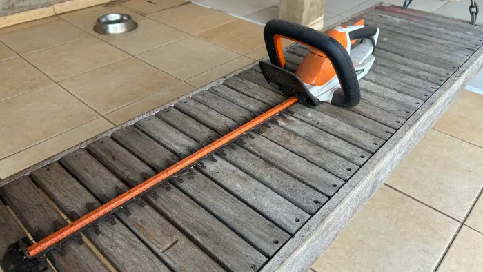  podador de cerca viva a bateria STIHL HSA 45