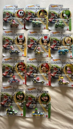 Hot Wheel Mario Kart 