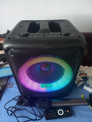 Caixa de Som, karaoke e FM