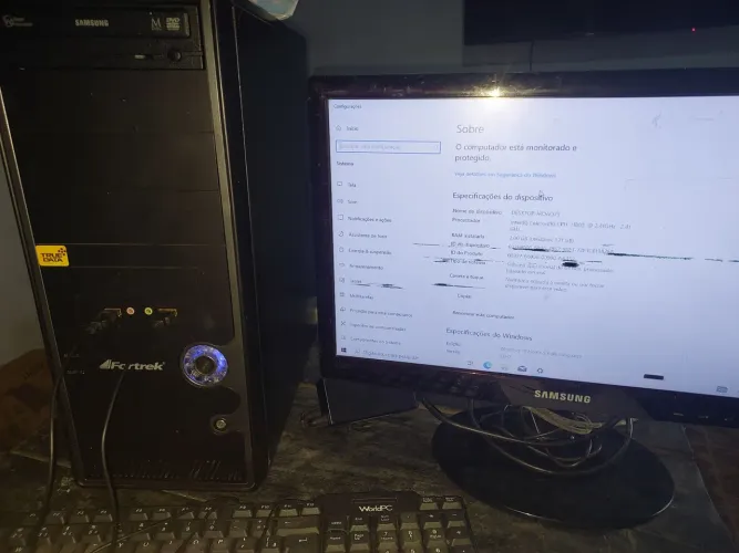 Computador CPU Intel Cel. J1800/2.41Ghz/500GB