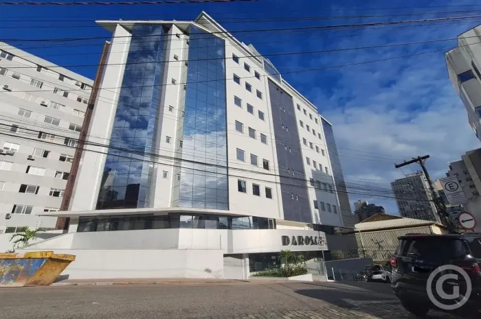 Espaço empresarial estratégico no Centro de Florianópolis