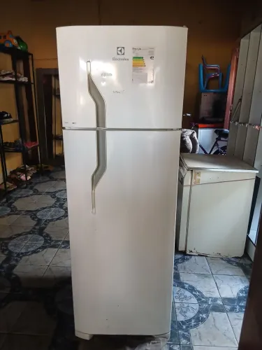 Geladeira eletrolux