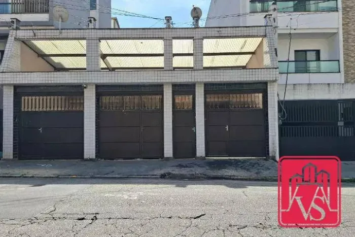 Sobrado com 3 dormitórios para alugar, 200 m² por R$ 4.634,00/mês - Vila Floresta - Santo