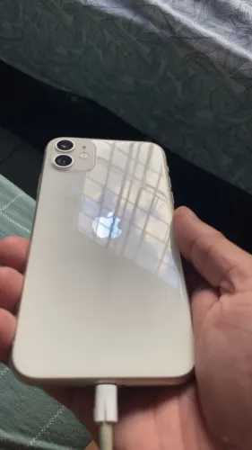 IPhone 11 para retirada de peça
