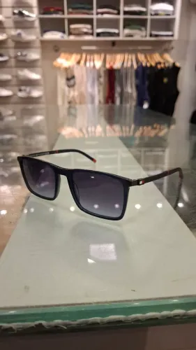Tommy Hilfiger TH 2077/S PJP/9O Quadrado Azul óculos de sol