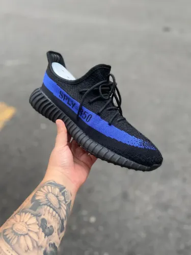 Tênis Adidas Yeezy 350 Importado Masculino Cor: Preto C/Azul - Disponível 38 AO 43