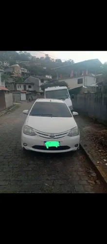 Toyota Etios X 1.3 Flex 16V 5P Mec. 2016