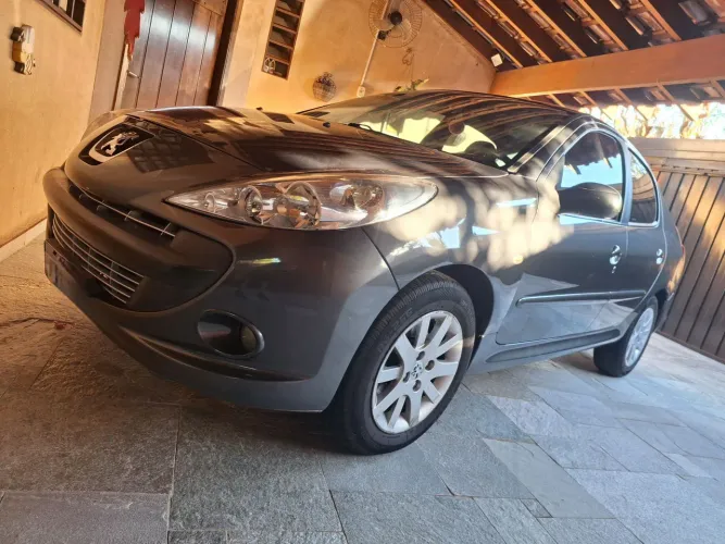 Peugeot 207 Sedan Passion XS 1.6 Flex 16V 4P AUT 2010