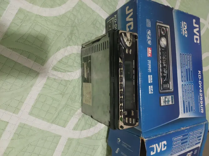 Aparelho som para carro JVC