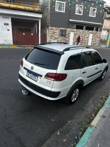 Fiat Palio Weekend Trekking 1.6 Flex 16V 5P 2014