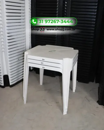 Kit com 3 mesas BRANCAS plásticas resistentes NOVAS