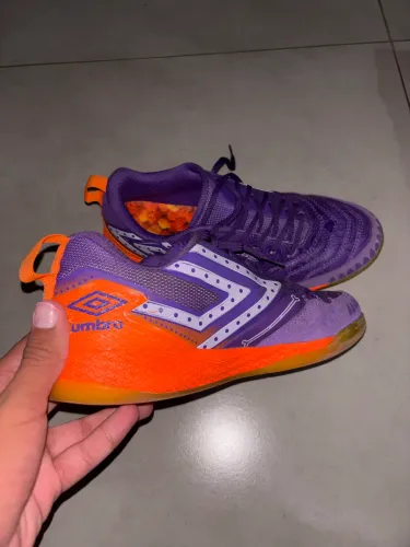Chuteira Umbro pro 5 edição limitada dia dos mortos 
