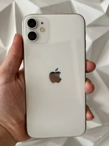 iPhone 11 Branco - Impecável - Sem Detalhes - Tudo OK