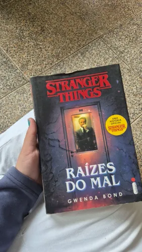Stranger Things Raízes do Mal