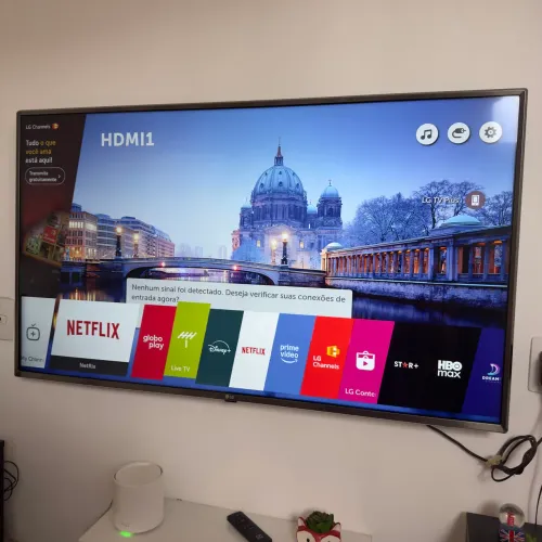 A Smart TV ultra HD 4k LG 49 Polegadas
