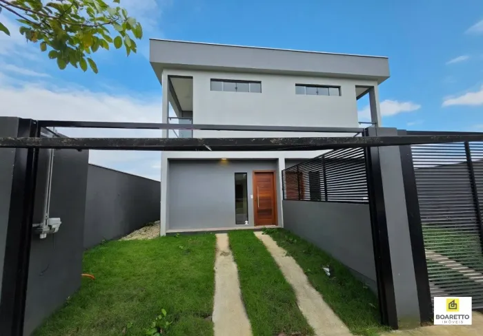 Amplo Sobrado de Alto Padrão no Ecovalle Bairro Planejado