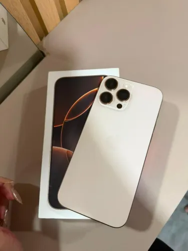 iPhone 16 pro Max 