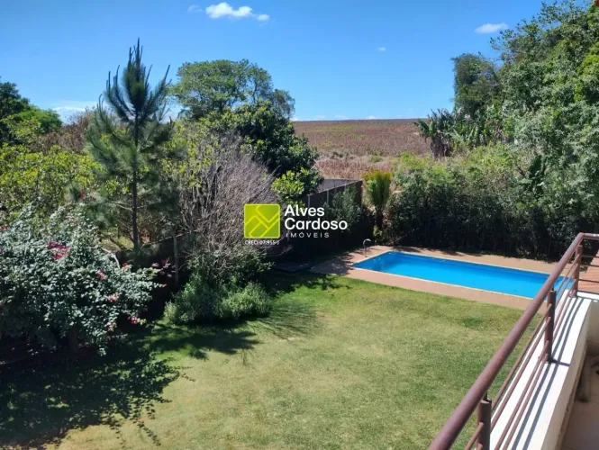 Linda Chácara a Venda em Condomínio Fechado em Araçoiaba da Serra
