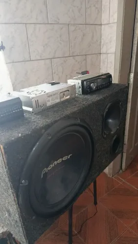 Vendo som automotivo Sub Pioneer Champion 12 