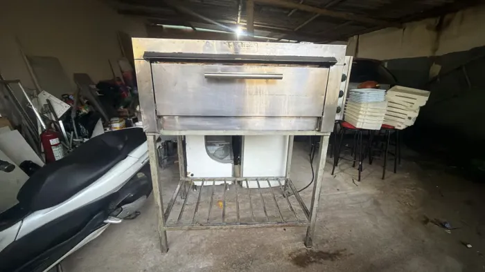 Forno industrial 220 volts enorme maravilhoso!