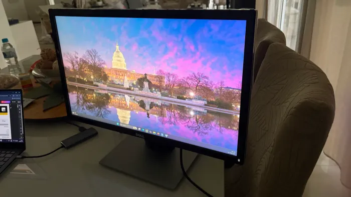 Monitor Dell 24 Polegadas.