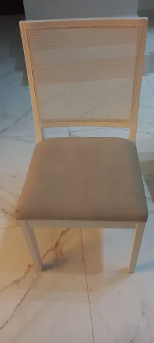 Cadeira laqueada