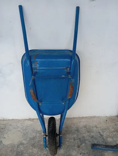 Carro de mão Tramontina 