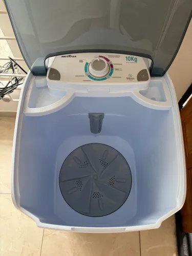 Tanquinho Britânia 10kg usado seminovo