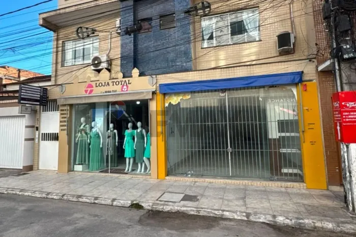Ponto comercial de 112m² próximo à Praça da Bíblia