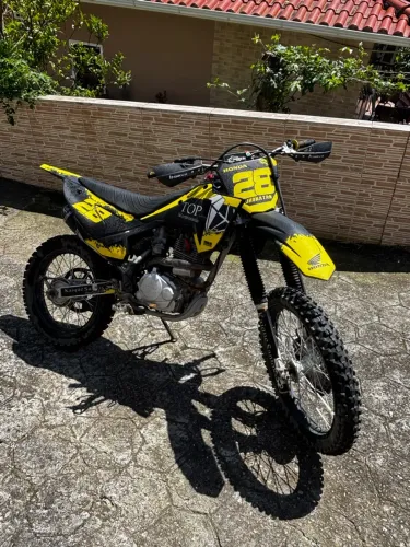 Honda CRF 230F 2018 Muito Conservada Pronta para Trilha