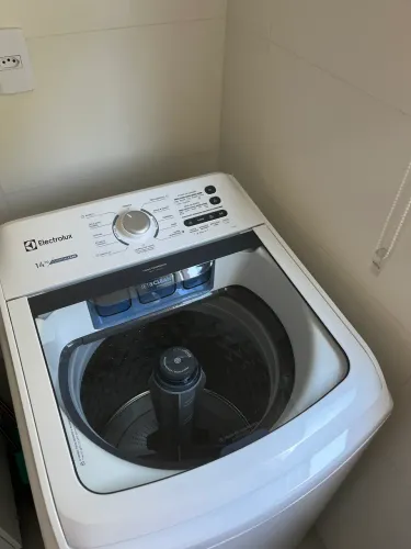 Máquina de lavar roupas Electrolux 14kg 