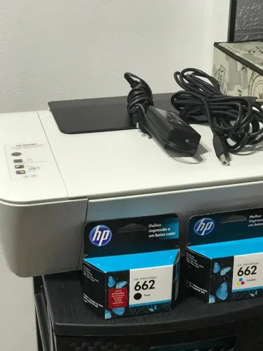 Multifuncional HP DeskJet Ink Advantage 1516 estado de nova + dois cartuchos extras