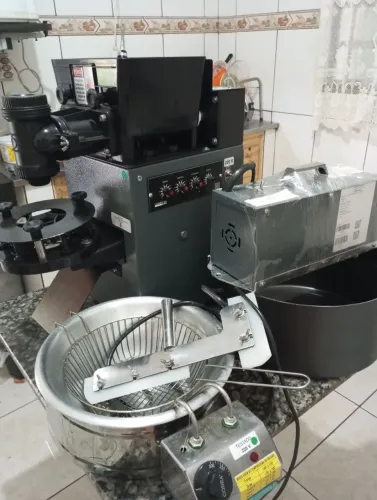 Vendo fábrica de salgados