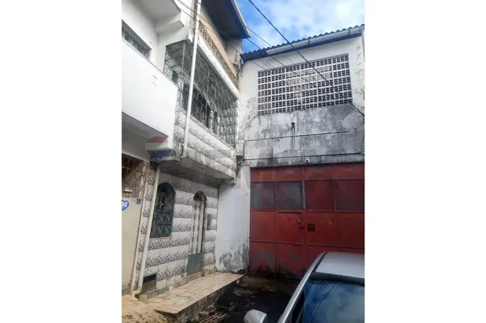 Casa Duplex de 3 quartos para locação na Cidade Baixa