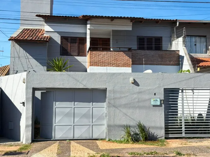 Sobrado 300m² - 4/4 - Jd. Planalto