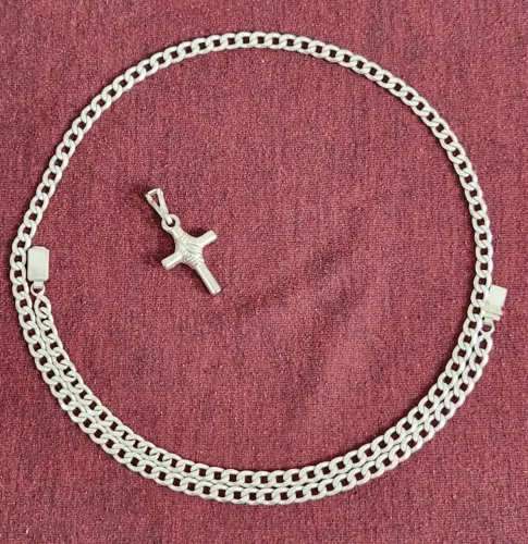 Corrente Cordão com Pingente Cruz Prata 925 Banhada Estilo Discreto 60cm e 4,5mm