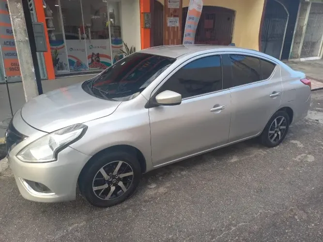 Nissan Versa SL 1.6 16V Flexstart 4P Mec. 2016