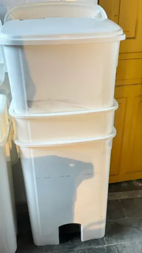 Lixeira com pedal - 100l
