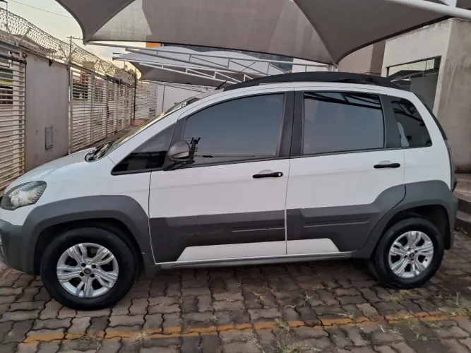 Fiat Idea Advent./ Adv.locker 1.8 MPI Flex 5P 2015