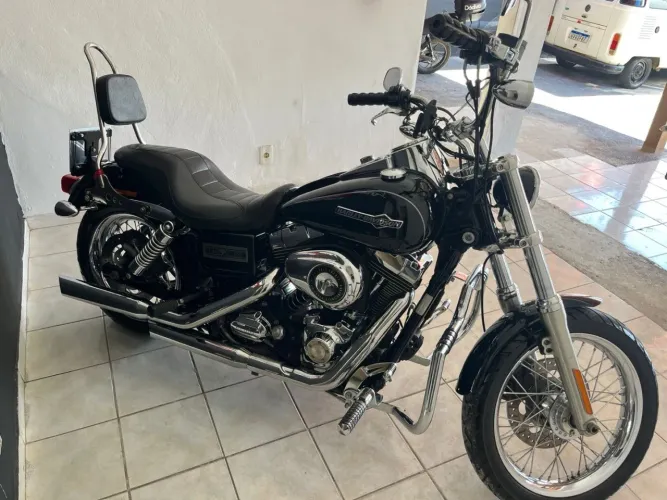 Harley-davidson Dyna super glide custom 2011
