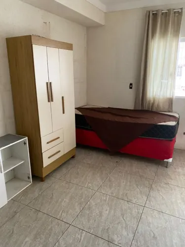Quarto no Cajuru.