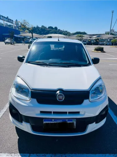 Fiat Uno Attractive 1.0 Flex 6V 5P 2017