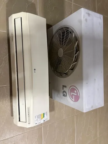Ar condicionado LG 9.000 BTU - USADO